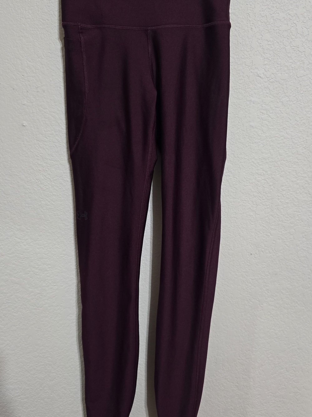 Under Armour Compression Leggings in Plum